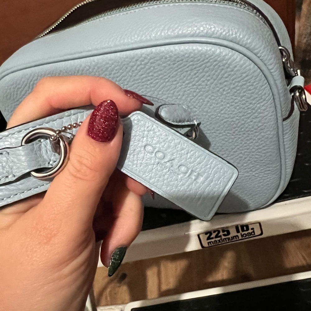 NWT Coach crossbody - Picture 5 of 8